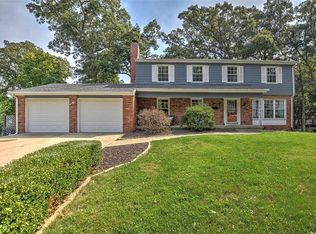 402 Hackberry Dr, Decatur, IL 62521