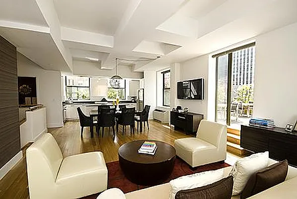 Sold by Nest Seekers International | media 12
