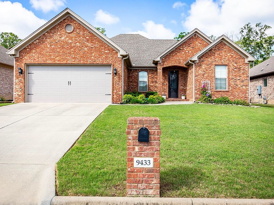 1st image of 9433 Meadow Gardens Cir