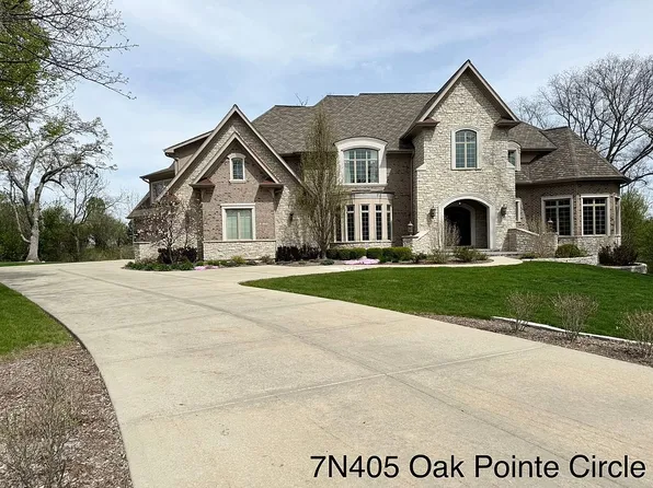 7N405 Oak Pointe Ct, St Charles, IL 60175