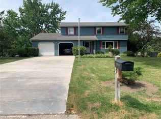 3949 Derby Dr, Syracuse, NY 13215