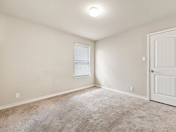 4th image of 9211 Savoy Sands