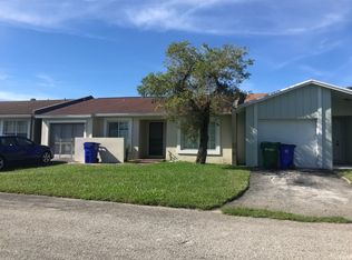 420 Lakewood Cir E, Margate, FL 33063
