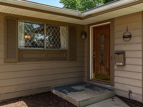 2nd image of 1809 Jonathan Ave