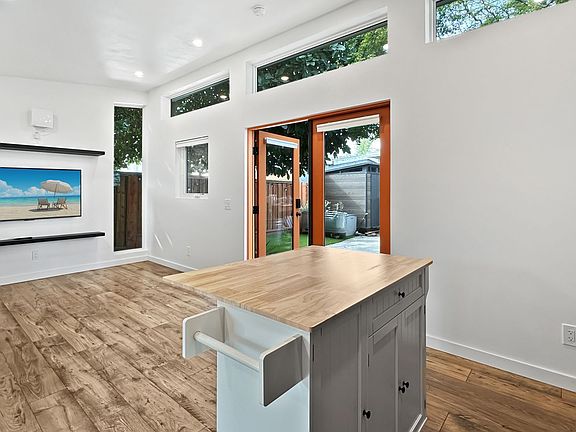 3rd image of 760 22nd St #760A