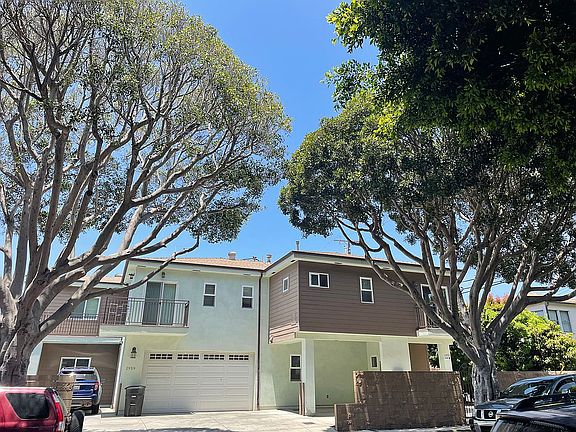 4th image of 1959 20th St APT A