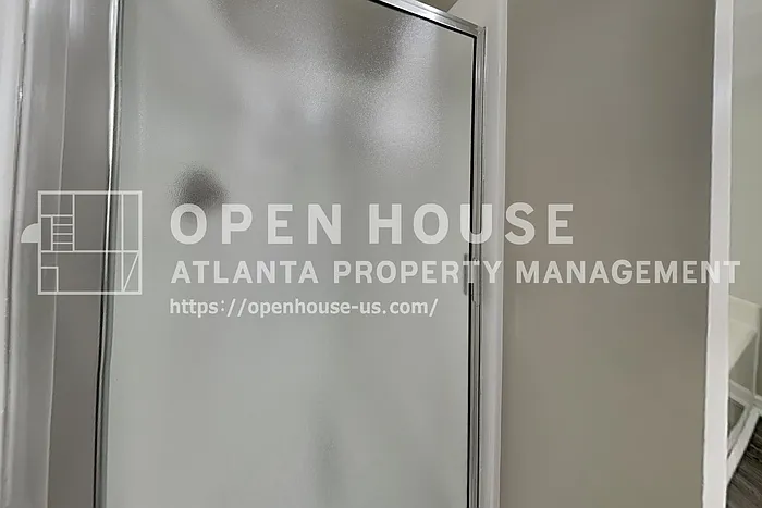 658 Castlebrooke Way SE — Photo 11