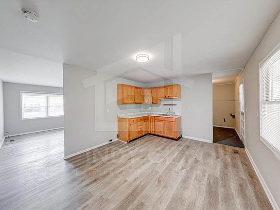 5th image of 4034 Aspen Way