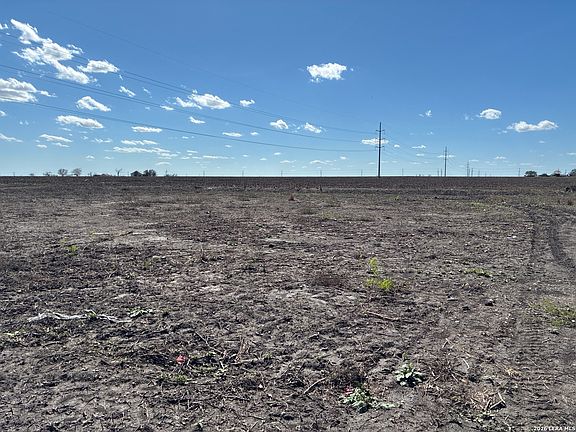 4th image of 203 Farmhouse LOT 10