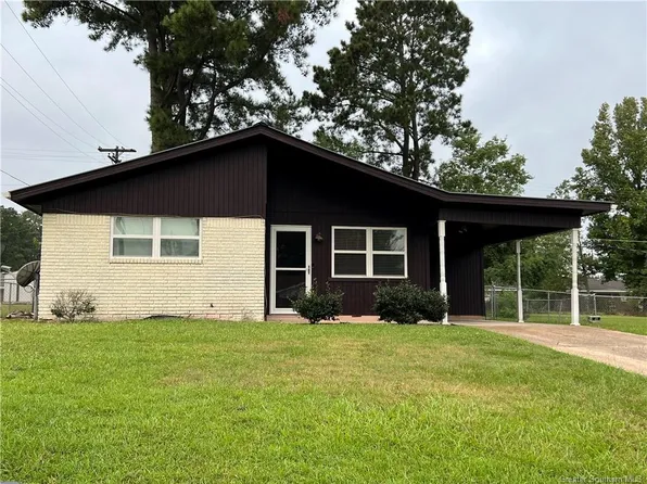 603 Magnolia St, New Llano, LA 71461