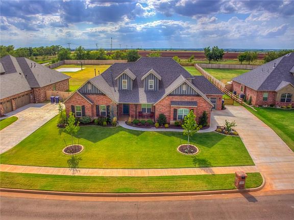 2nd image of 15109 Colonia Bella Dr