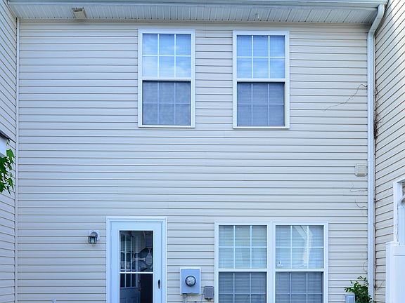 4th image of 3126 Kim Dr