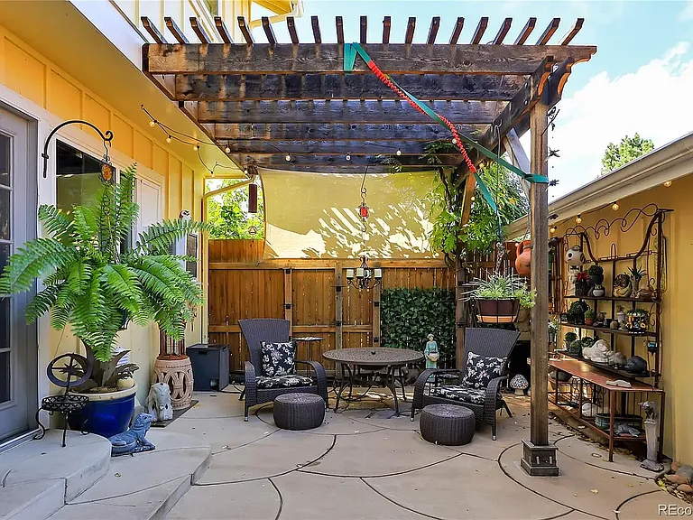 8679 Garrison Ct — Photo 18