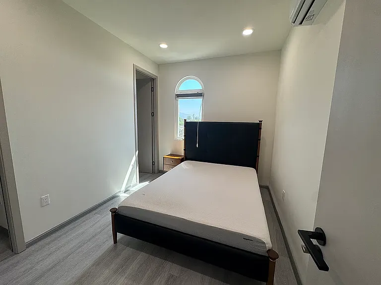 5939 Primrose Ave #A — Photo 5