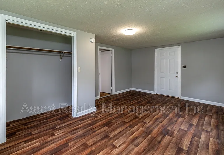 2608 Piedmont St — Photo 2