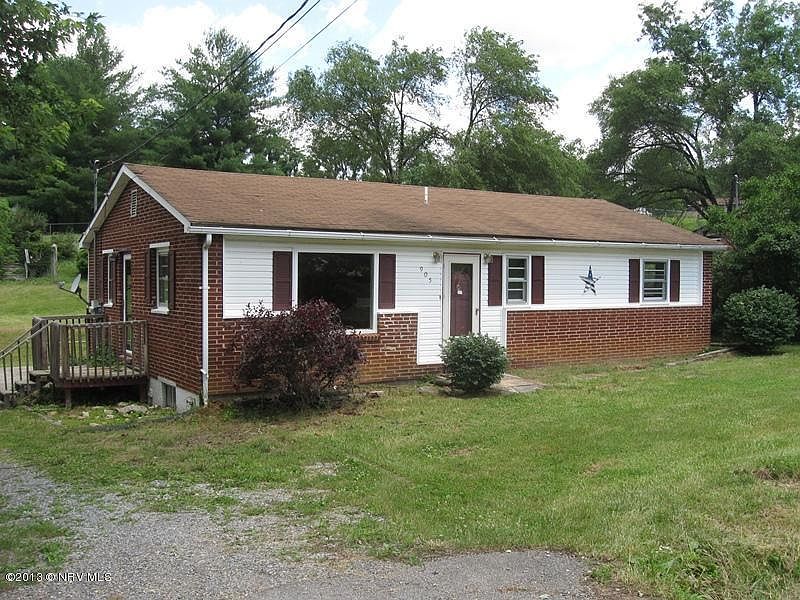 1st image of 905 Bland St