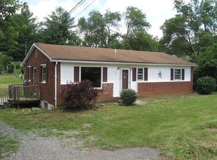 905 Bland St, Pulaski, VA 24301