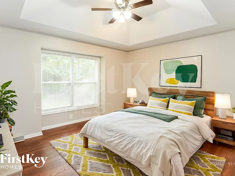 5905 NW Whispering Oaks Ln — Photo 11