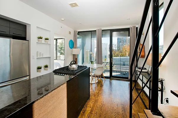 Rented by NOVO | media 23