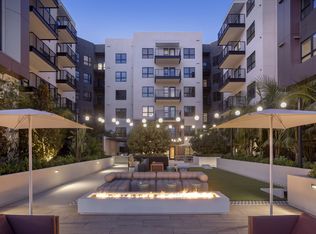Intro, Burbank, CA 91502