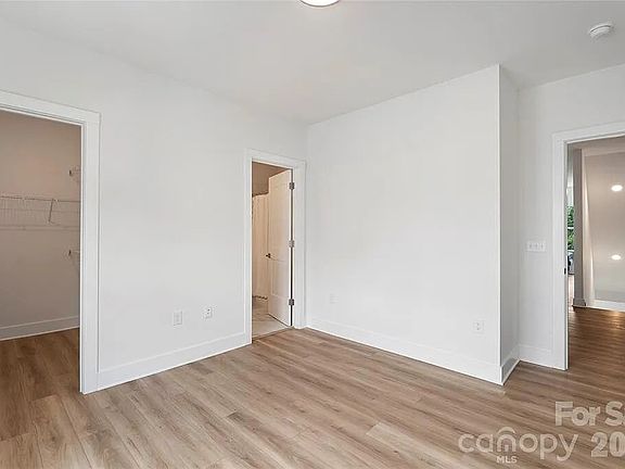 5th image of 5007 Nimes Rd