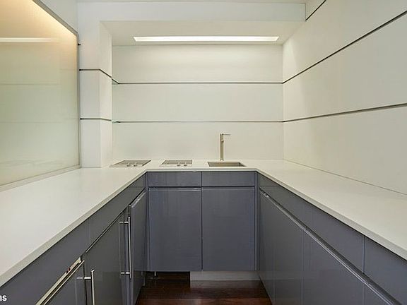 4th image of 40 E 78th St #7A