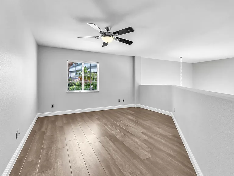 296 Doe Run Cir — Photo 20
