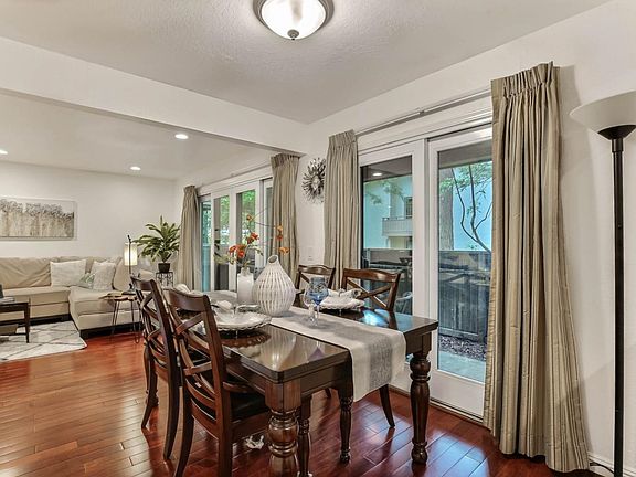 4th image of 20720 4th St APT 17