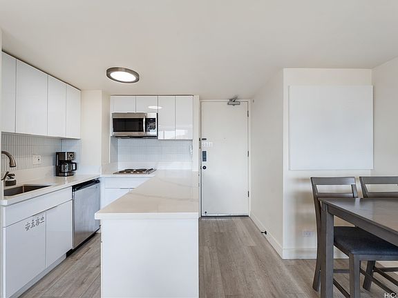 4th image of 445 Seaside Ave APT 1901
