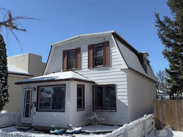 522 E 12b St N, Lethbridge, AB T1H 2L4