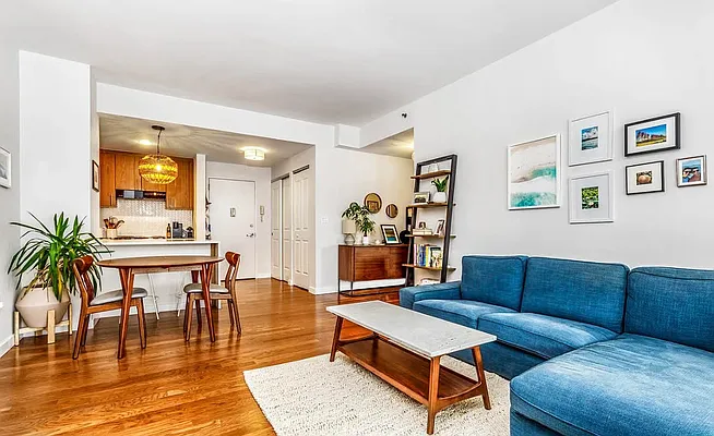 5-49 Borden Avenue #4G