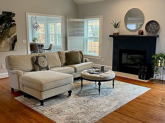 2nd image of 3302 Edwards Ct