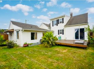 1706 5th St, Tillamook, OR