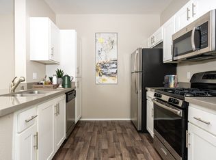 55+ Community - FountainGlen at Valencia, Valencia, CA 91354