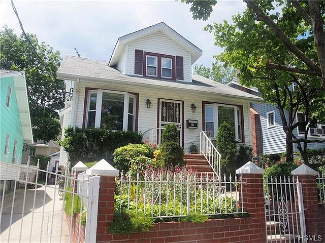 1st image of 28 Knollwood Ave