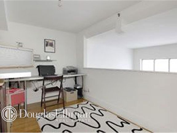 5th image of 160 Manhattan Ave APT 3B