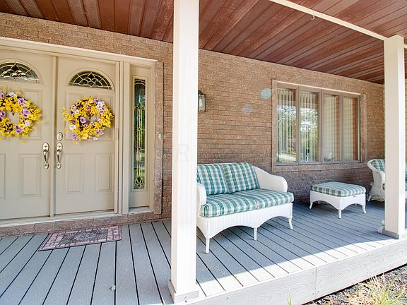 3rd image of 1414 Willowood Way
