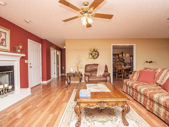 4th image of 7000 Chervue Blvd