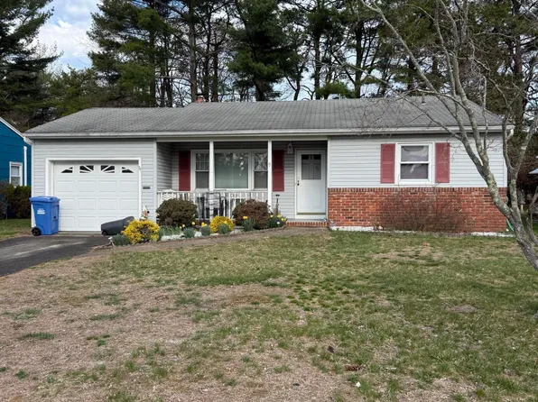 9 Hamilton Court, Toms River, NJ 08757