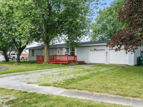 4316 Woodpark Ct, Woodburn, IN 46797
