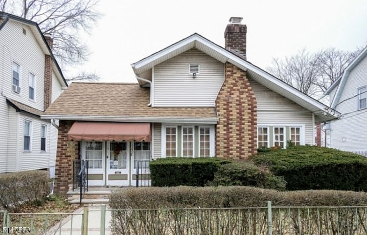 1st image of 138 Paine Ave