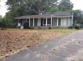 1703 Ross Ct NW, Dalton, GA 30721
