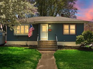 209 W 40th Pl, Griffith, IN 46319