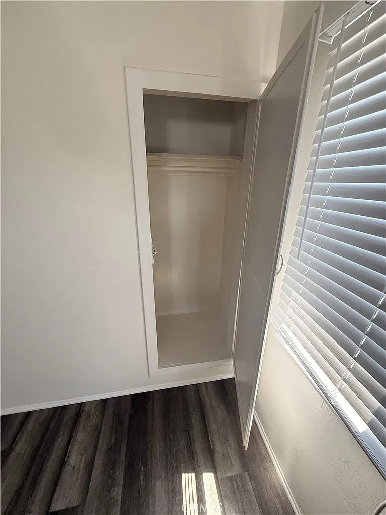 Studio, 500 sqft, $1,550 — Photo 2