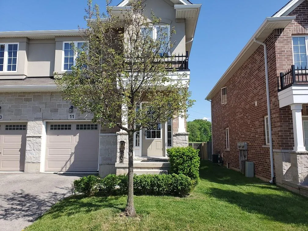 90 Raymond Rd Apt 11, Ancaster, ON L9K0J6 HotPads