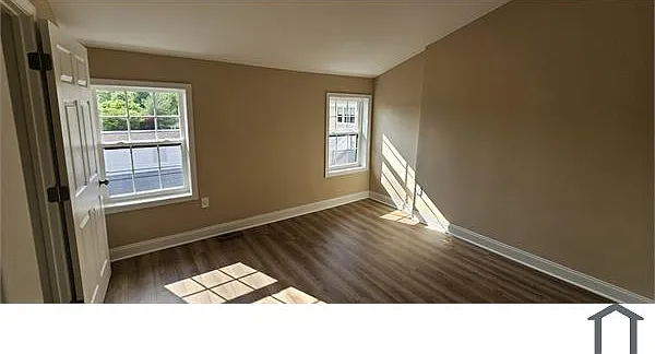302 Hendrickson Ln — Photo 9