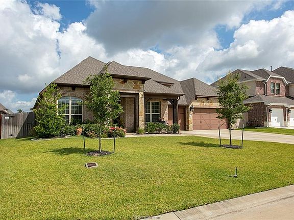2nd image of 2602 Somerton Ct