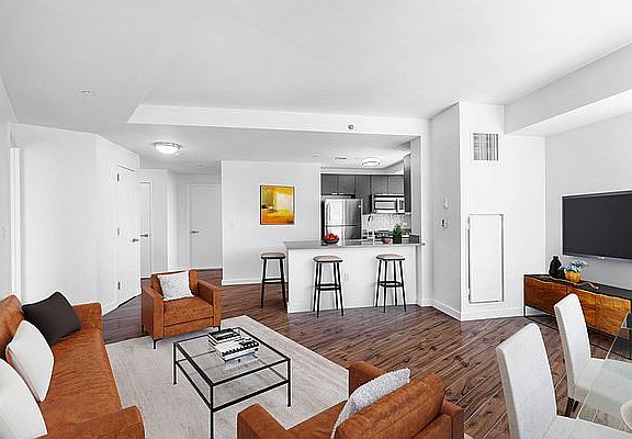 4th image of 7 Dekalb Ave APT 17S