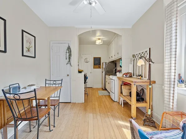 82 E 7th St #4F, Brooklyn, NY 11218