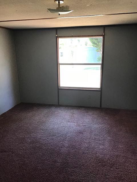 2nd image of 105 Kent Park Cir